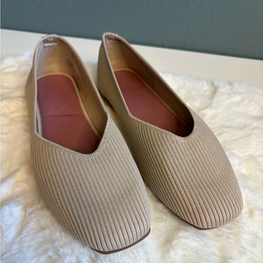 Frank Mully Women’s Square Toe Knit Flats Nude Size 8.5 NWOT